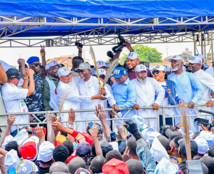 GOVERNOR ODODO RALLIES SUPPORT OF EBIRA COMMUNITY IN ONDO FOR AIYEDATIWA